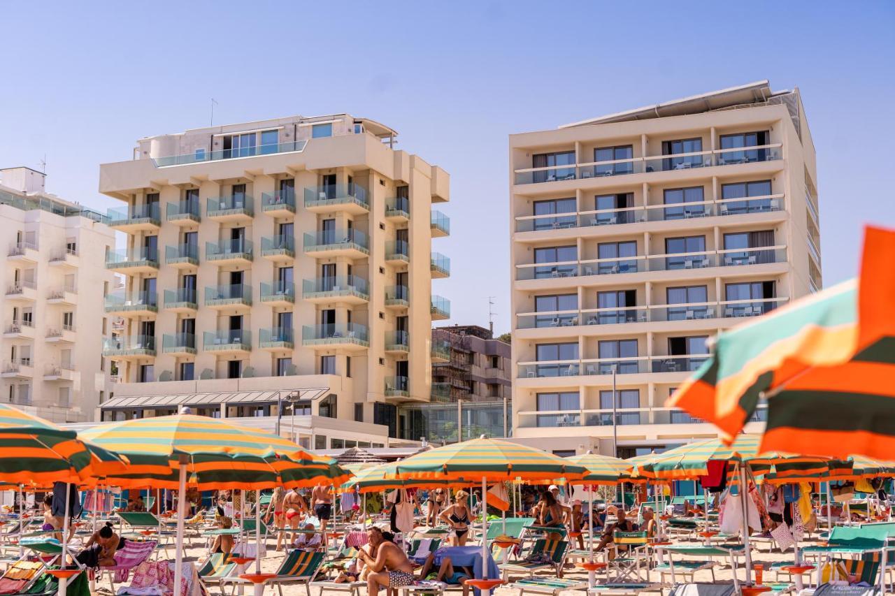 Nautilus Family Hotel Пезаро Екстер'єр фото