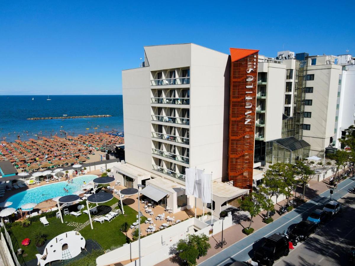 Nautilus Family Hotel Пезаро Екстер'єр фото